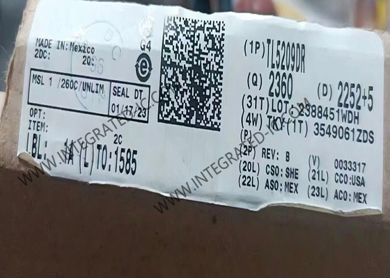 TL5209DR Интегральная микросхема 500 мА малошумящий стабилизатор напряжения с низким падением напряжения и отключением