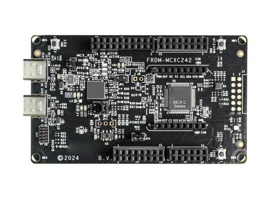 FRDM-MCXC242 Встроенные решения FRDM Development Board для микроконтроллеров MCX C242