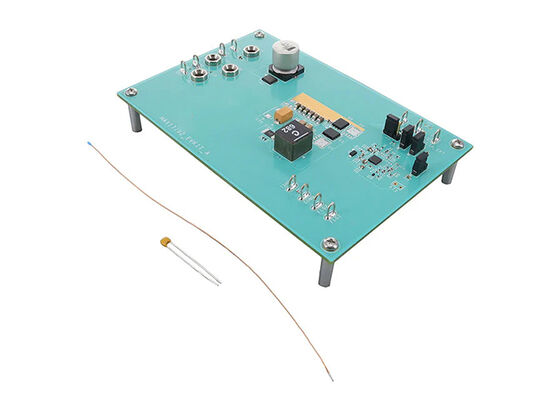 MAX17702EVKITA Встроенные решения MAX17702 - Комиссия по оценке управления мощностью зарядных устройств