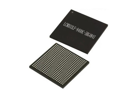 Обломоки обломока 484-CABGA MachXO3 FPGA интегральной схемаы LCMXO3LF-9400C-5BG484I