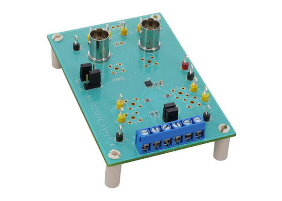 MAX22507EEVKIT Комплект оценки встроенных решений для передатчика MAX22507E RS-485/RS-422