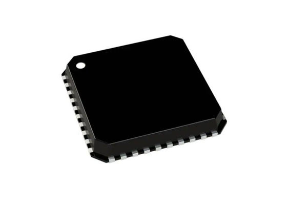 Микроконтроллеры РУКИ обломока ADUC7022BCPZ62 62KB 12-Bit интегральной схемаы - MCU