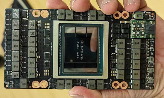 Чип процессора ИИ H200 высокоскоростной 141 ГБ Тенсорный ядро GPU для генеративного ИИ и HPC